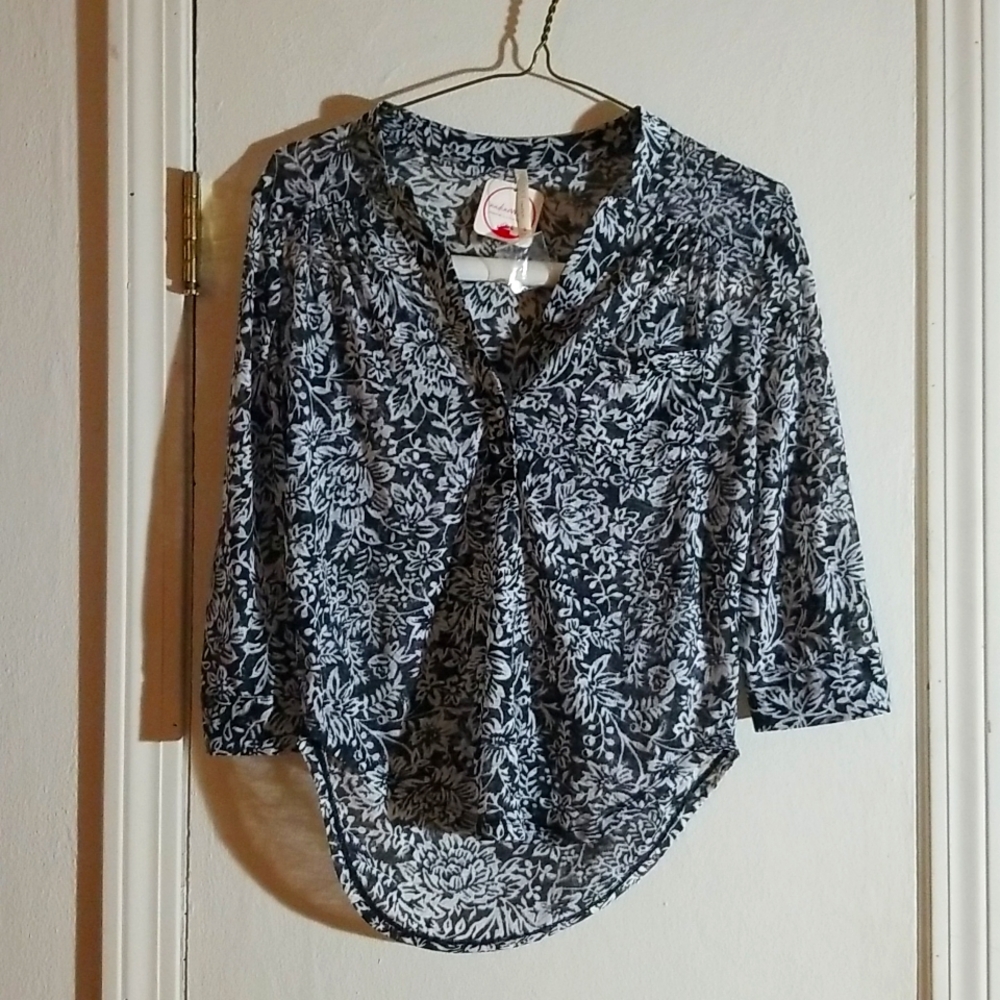 Black and white floral top